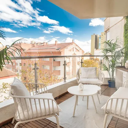 아파트 With Balcony, Close To The By Rems 푸엔히롤라