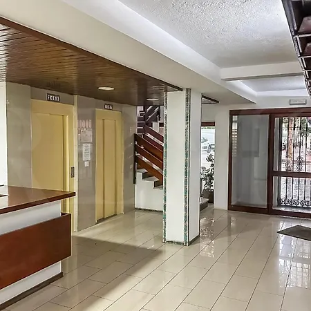 With Balcony, Close To The By Rems 아파트 *
