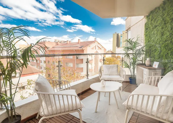 Apartamento With Balcony, Close To The By Rems Fuengirola